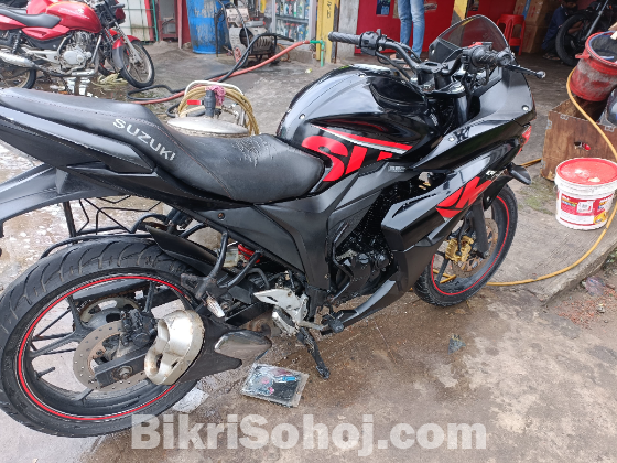 Suzuki Gixxer SF